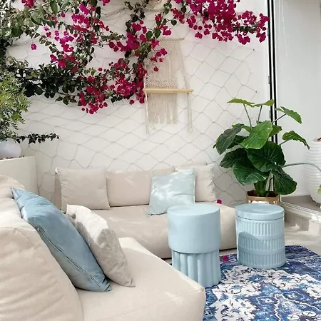 Ocean By Endless Sun I Modern Comfort, Sea View, Wi-fi, Parking, Rooftop Pool