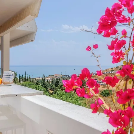 Apartment Ocean By Endless Sun I Modern Comfort, Sea View, Wi-fi, Parking, Rooftop Pool *