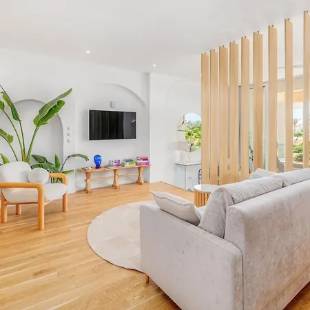 Apartment Ocean By Endless Sun I Modern Comfort, Sea View, Wi-fi, Parking, Rooftop Pool