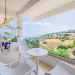 Ocean By Endless Sun I Modern Comfort, Sea View, Wi-fi, Parking, Rooftop Pool شقة