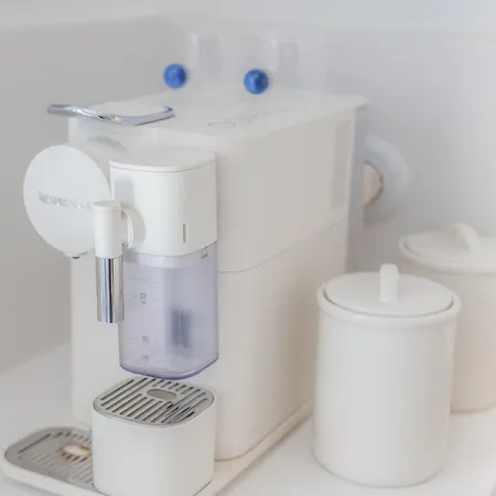 Ocean By Endless Sun I Modern Comfort, Sea View, Wi-fi, Parking, Rooftop Pool