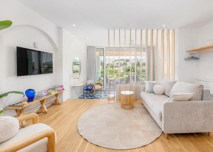 Ocean By Endless Sun I Modern Comfort, Sea View, Wi-fi, Parking, Rooftop Pool * Lagos