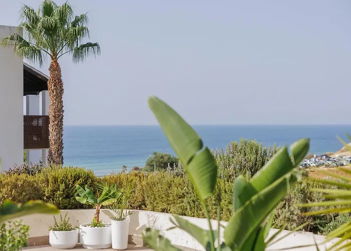 Ocean By Endless Sun I Modern Comfort, Sea View, Wi-fi, Parking, Rooftop Pool Apartamento