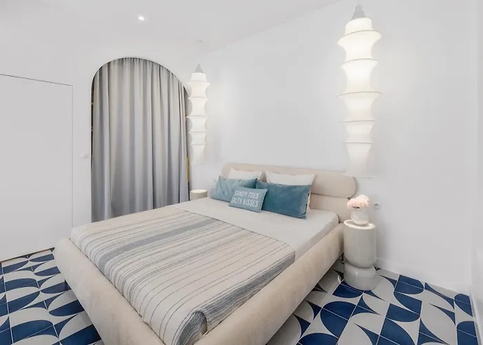 Apartment Ocean By Endless Sun I Modern Comfort, Sea View, Wi-fi, Parking, Rooftop Pool