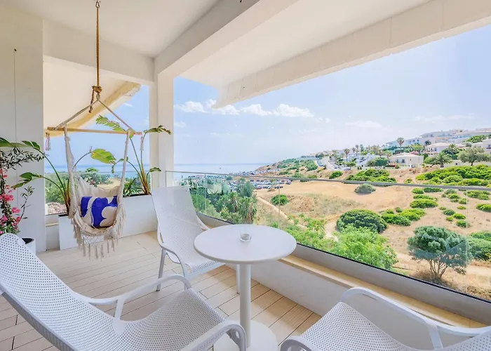Apartment Ocean By Endless Sun I Modern Comfort, Sea View, Wi-fi, Parking, Rooftop Pool *