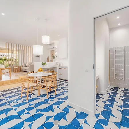 Ocean By Endless Sun I Modern Comfort, Sea View, Wi-fi, Parking, Rooftop Pool