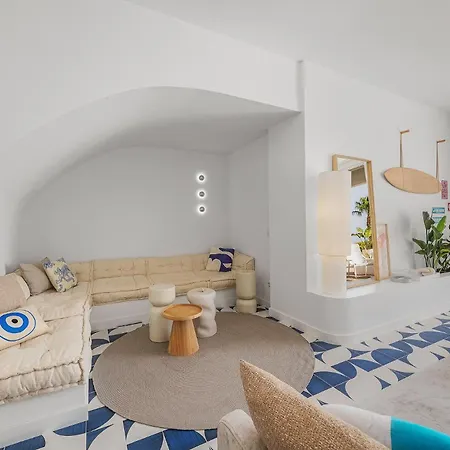 Ocean By Endless Sun I Modern Comfort, Sea View, Wi-fi, Parking, Rooftop Pool شقة