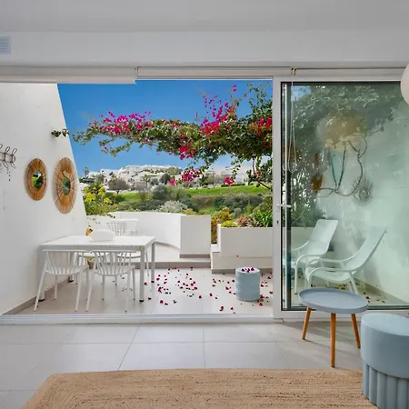 Ocean By Endless Sun I Modern Comfort, Sea View, Wi-fi, Parking, Rooftop Pool アパート *