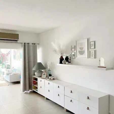 Ocean By Endless Sun I Modern Comfort, Sea View, Wi-fi, Parking, Rooftop Pool *