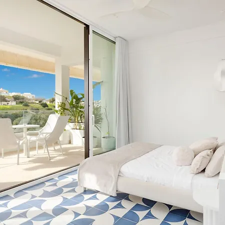 Ocean By Endless Sun I Modern Comfort, Sea View, Wi-fi, Parking, Rooftop Pool アパート *