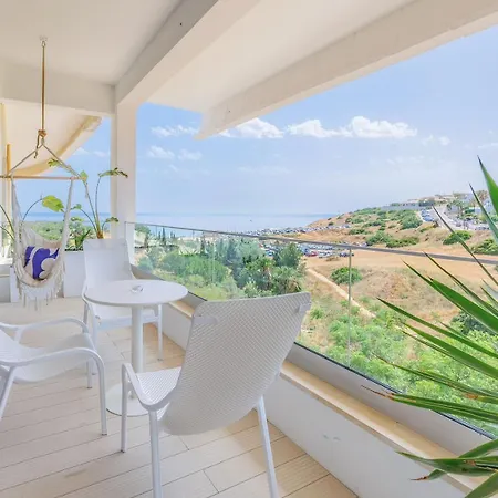 Ocean By Endless Sun I Modern Comfort, Sea View, Wi-fi, Parking, Rooftop Pool Апартаменты