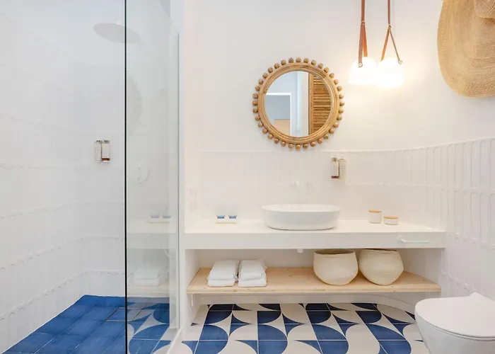 Ocean By Endless Sun I Modern Comfort, Sea View, Wi-fi, Parking, Rooftop Pool *