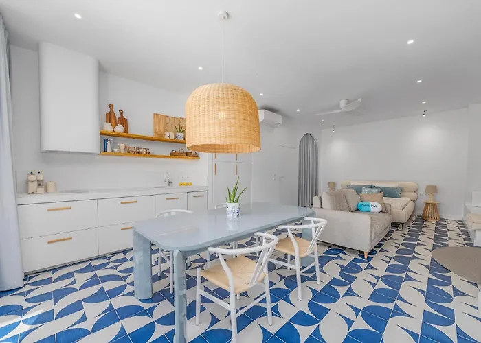 Ocean By Endless Sun I Modern Comfort, Sea View, Wi-fi, Parking, Rooftop Pool アパート *