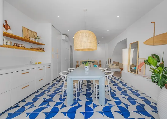 Ocean By Endless Sun I Modern Comfort, Sea View, Wi-fi, Parking, Rooftop Pool アパート