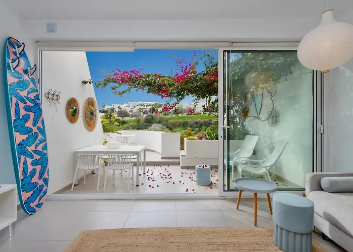 Ocean By Endless Sun I Modern Comfort, Sea View, Wi-fi, Parking, Rooftop Pool アパート *