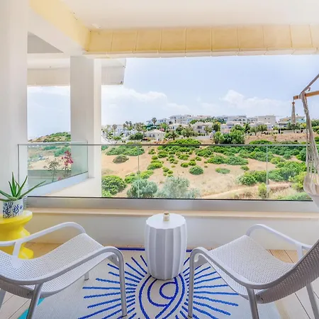Apartment Ocean By Endless Sun I Modern Comfort, Sea View, Wi-fi, Parking, Rooftop Pool Lagos